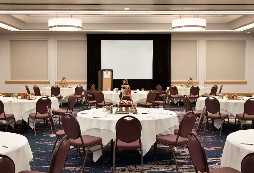 בית מלון כפרי Embassy Suites By Hilton San Luis Obispo