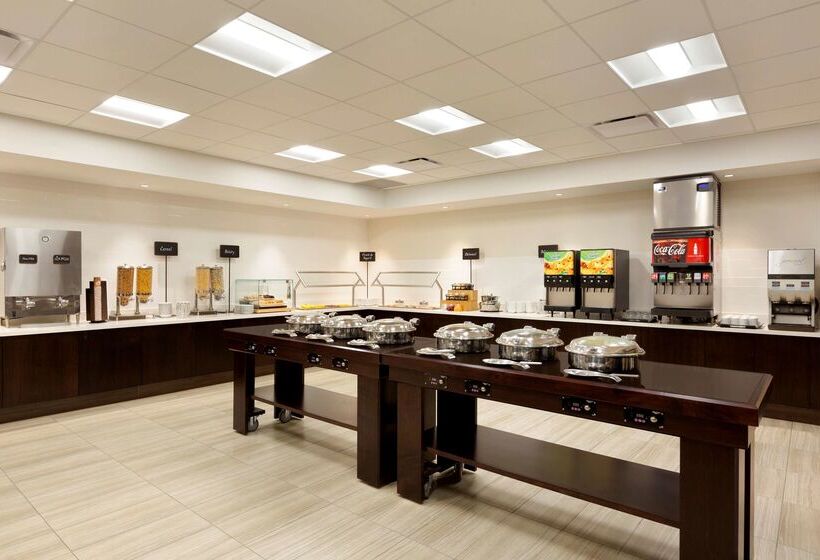هتل Embassy Suites By Hilton Chicago Lombard Oak Brook