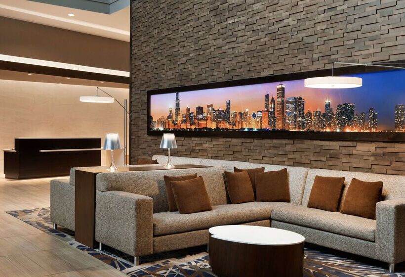 هتل Embassy Suites By Hilton Chicago Lombard Oak Brook