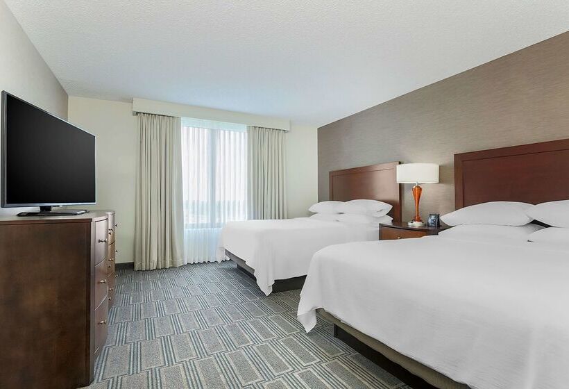 هتل Embassy Suites By Hilton Chicago Lombard Oak Brook