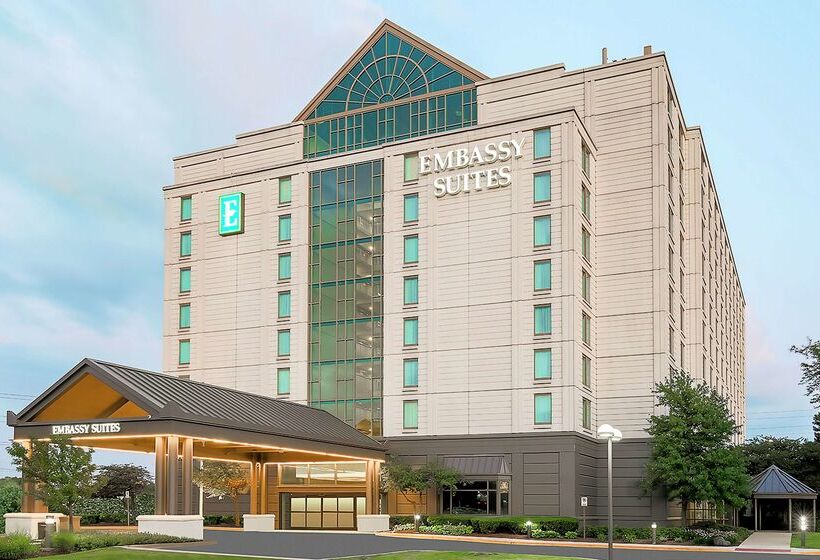هتل Embassy Suites By Hilton Chicago Lombard Oak Brook