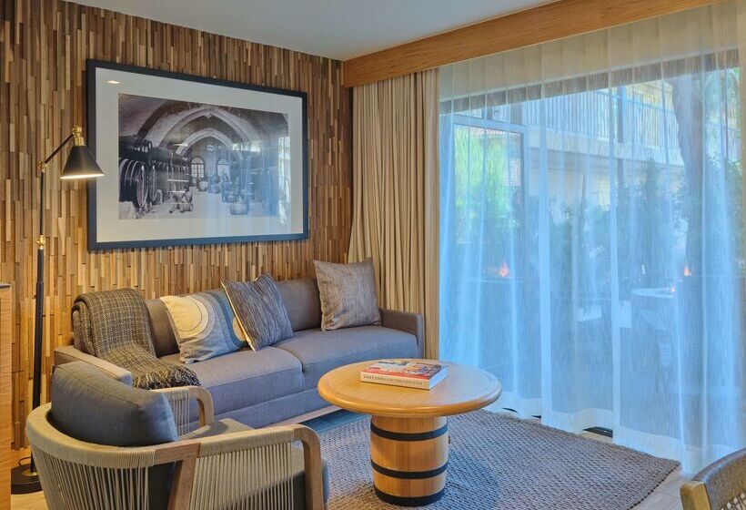 هتل Embassy Suites By Hilton Napa Valley