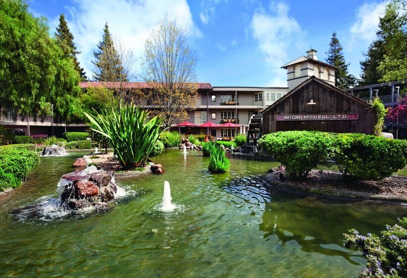 هتل Embassy Suites By Hilton Napa Valley