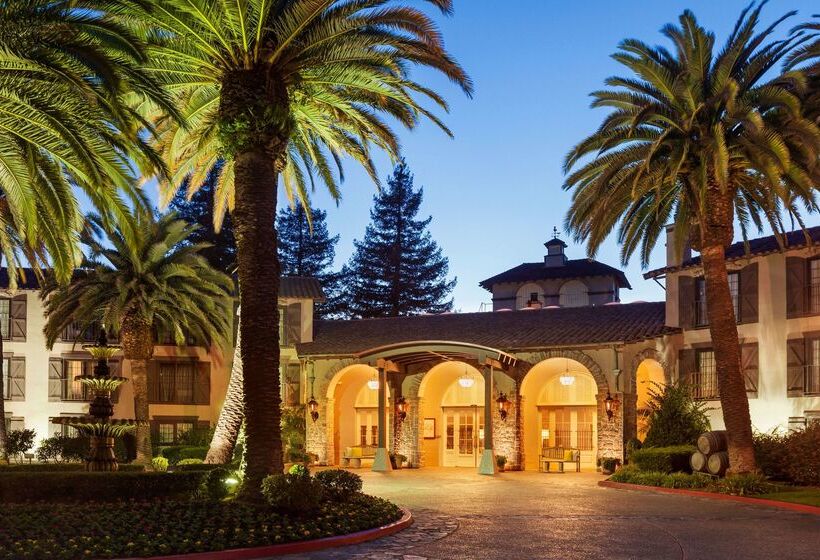 هتل Embassy Suites By Hilton Napa Valley