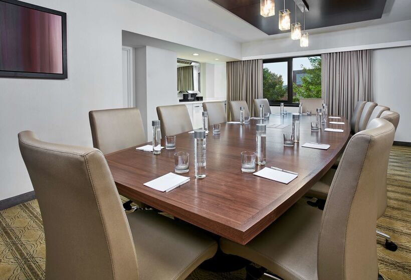 هتل Embassy Suites By Hilton Washington Dc Georgetown