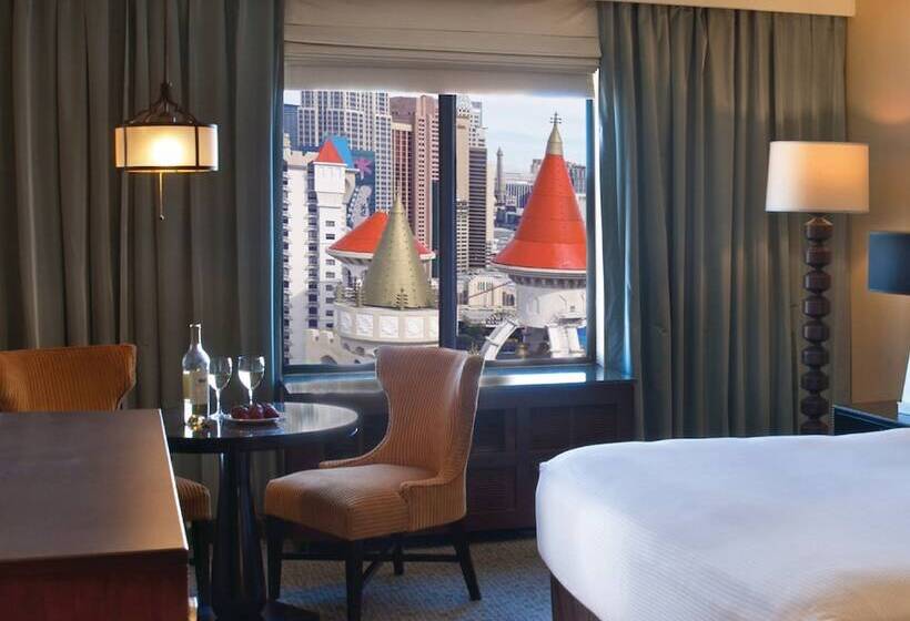 Fotos del hotel Excalibur:  2