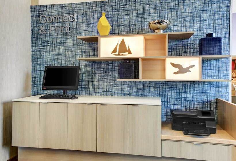 هتل Fairfield Inn & Suites By Marriott Cape Cod Hyannis