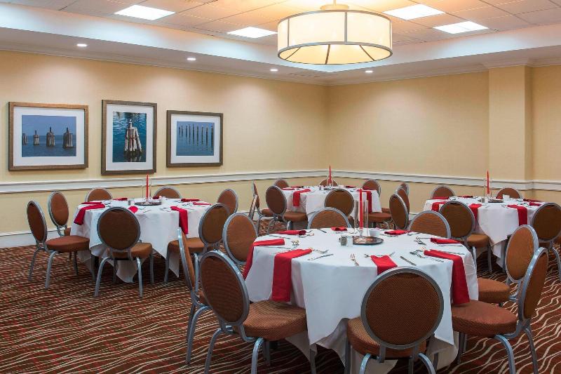 בית מלון כפרי Four Points By Sheraton Suites Tampa Airport Westshore