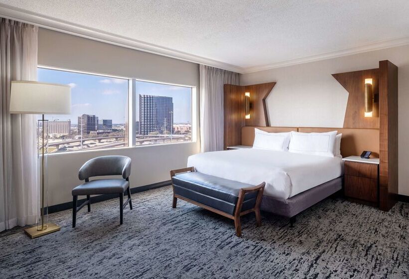 هتل Hilton Dallas Lincoln Centre