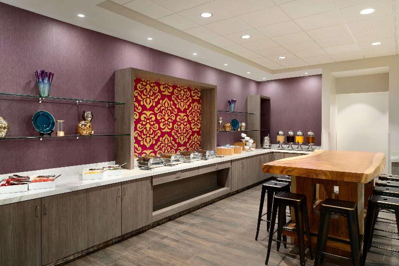 בית מלון כפרי Hilton Fort Wayne At The Grand Wayne Convention Center