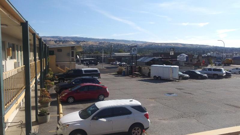 هتل Holiday Lodge