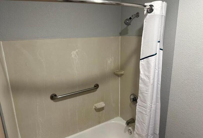 酒店 Hometowne Studios By Red Roof Auburn Hills