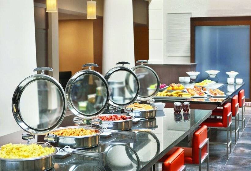 هتل Hyatt Regency Green Bay