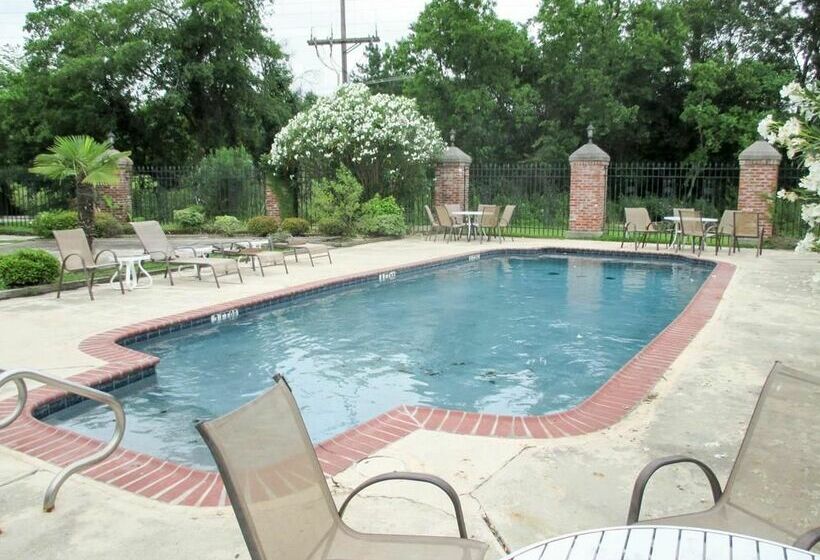 Motel 6 Lake Charles On The Bayou