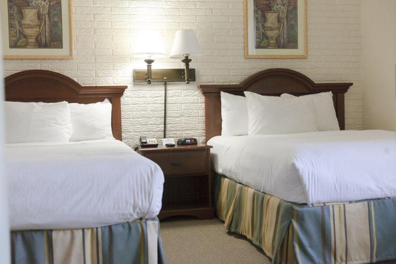 ホテル Inns Of Virginia Arlington