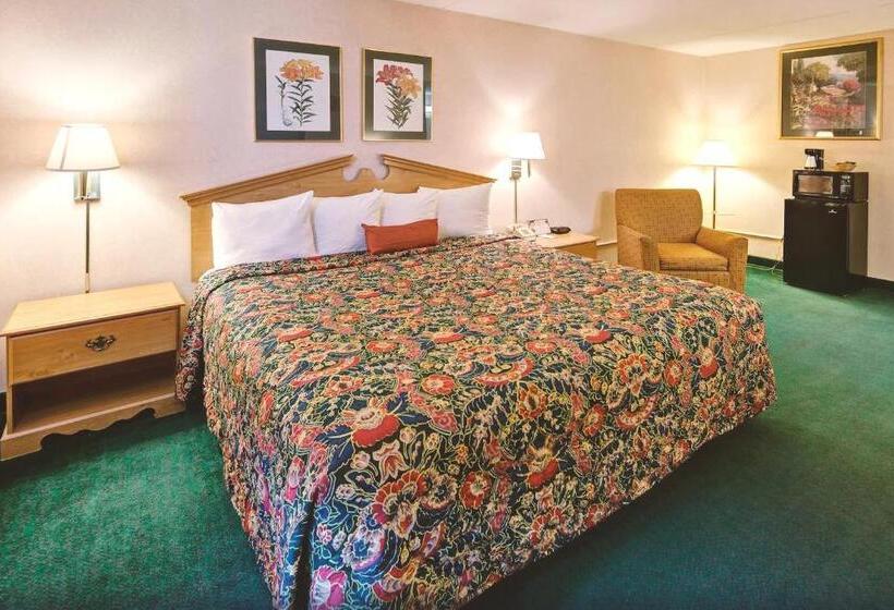 Отель Key Inn Roseville