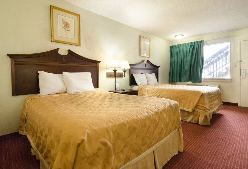 בית מלון כפרי Key West Inn Newport News