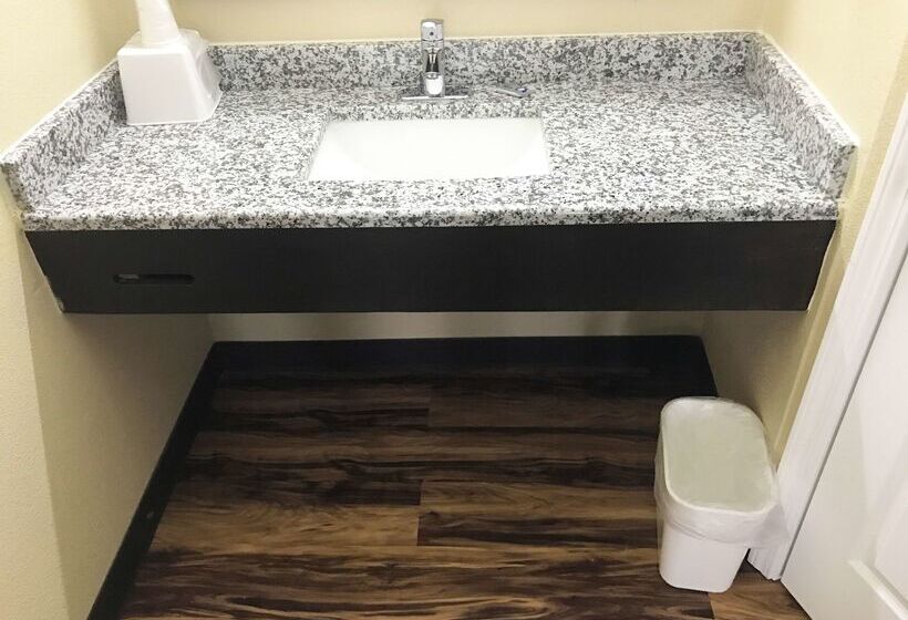 هتل Knights Inn Lumberton