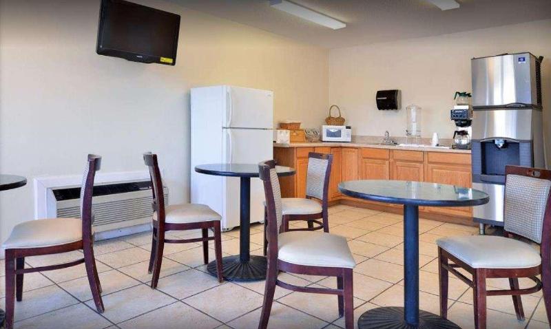 هتل Knights Inn Lumberton