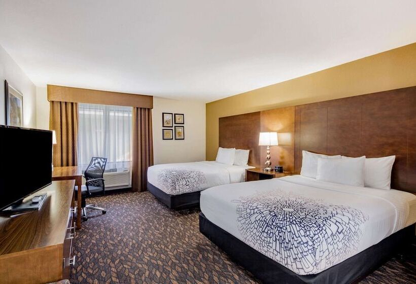 Hotel La Quinta Inn & Suites By Wyndham Oakland  Hayward