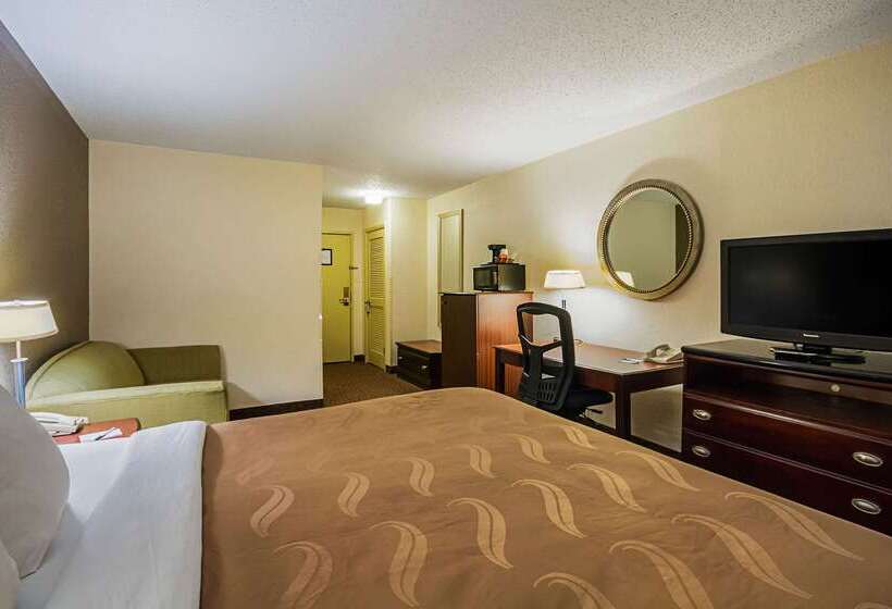 فندق Quality Inn