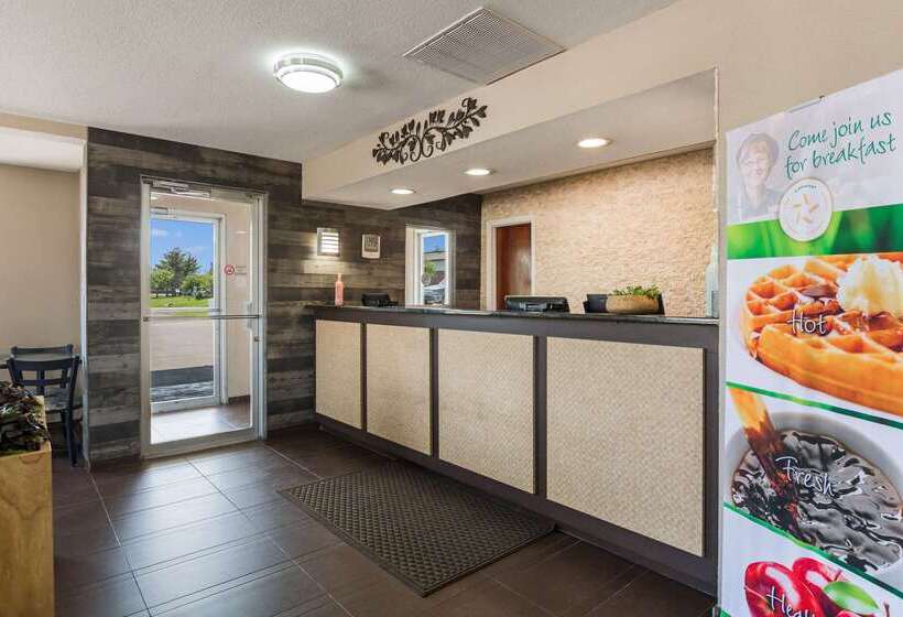 هتل Quality Inn