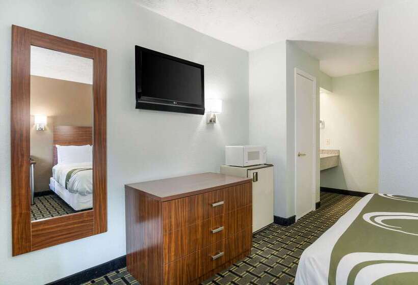 هتل Quality Inn