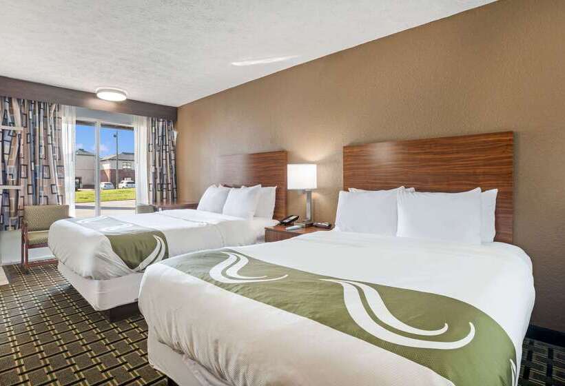 هتل Quality Inn