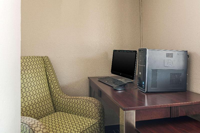 هتل Quality Inn
