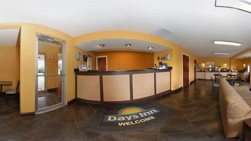 هتل Quality Inn