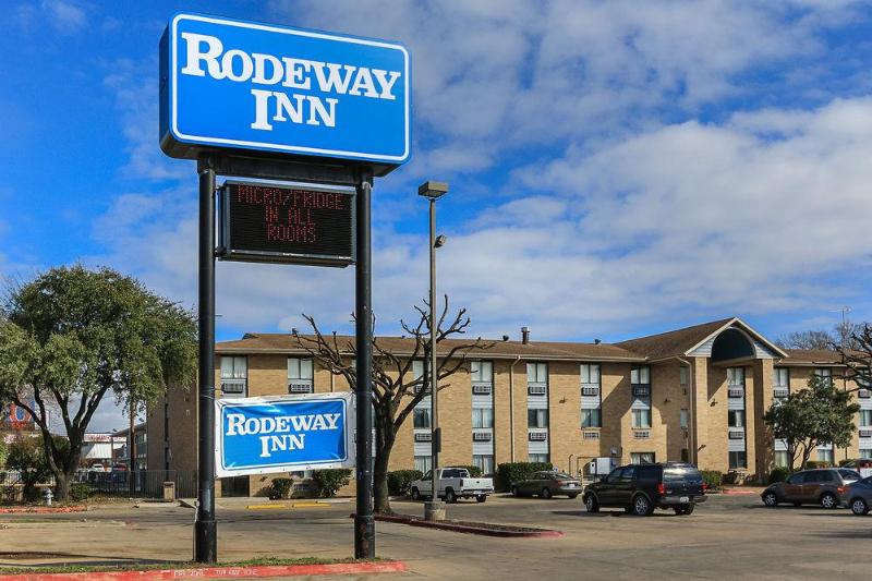 בית מלון כפרי Rodeway Inn Austin