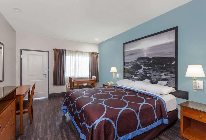 هتل Super 8 By Wyndham El Cajon San Diego