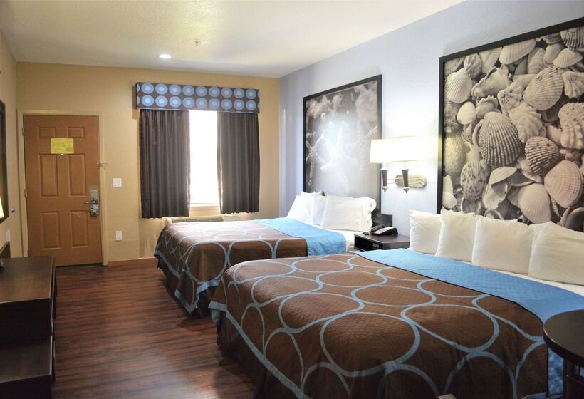 Hotelli Super 8 By Wyndham Galveston
