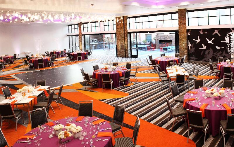هتل The Curtis Denver  A Doubletree By Hilton
