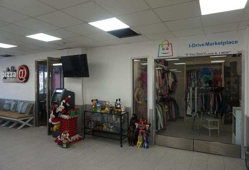 Fotos del hotel Travelodge By Wyndham Orlando At Heart Of International Drive:  31