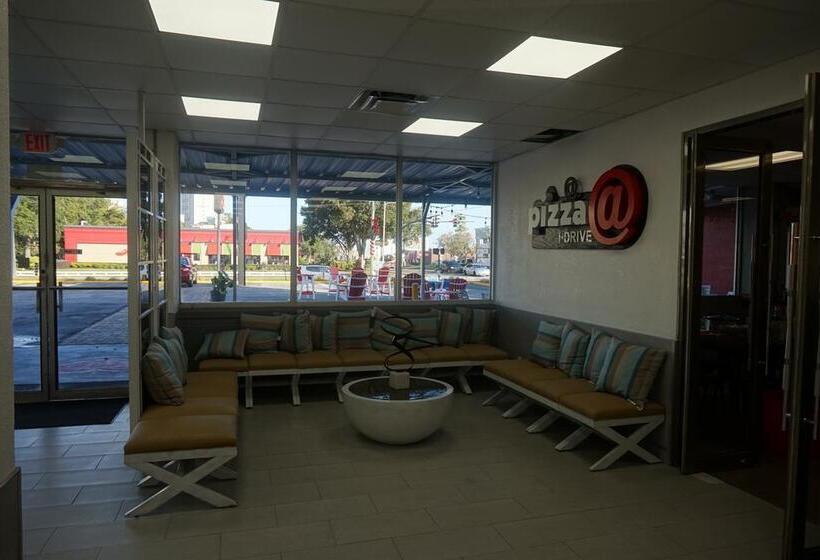 Fotos del hotel Travelodge By Wyndham Orlando At Heart Of International Drive:  15