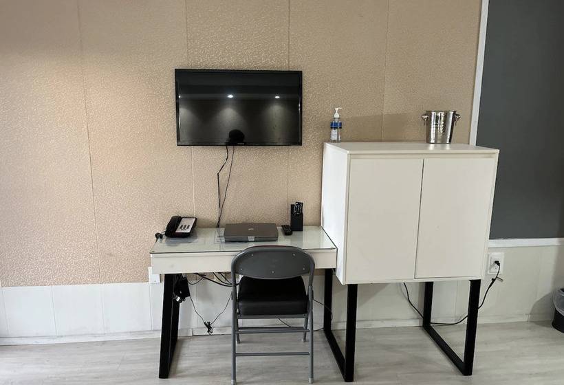 Fotos del hotel Travelodge By Wyndham Orlando At Heart Of International Drive:  32