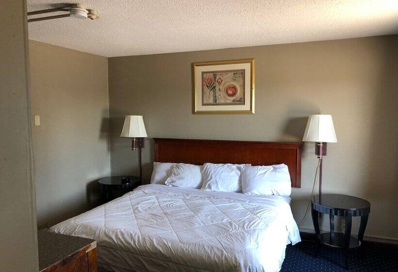 호텔 Whalers Inn And Suites