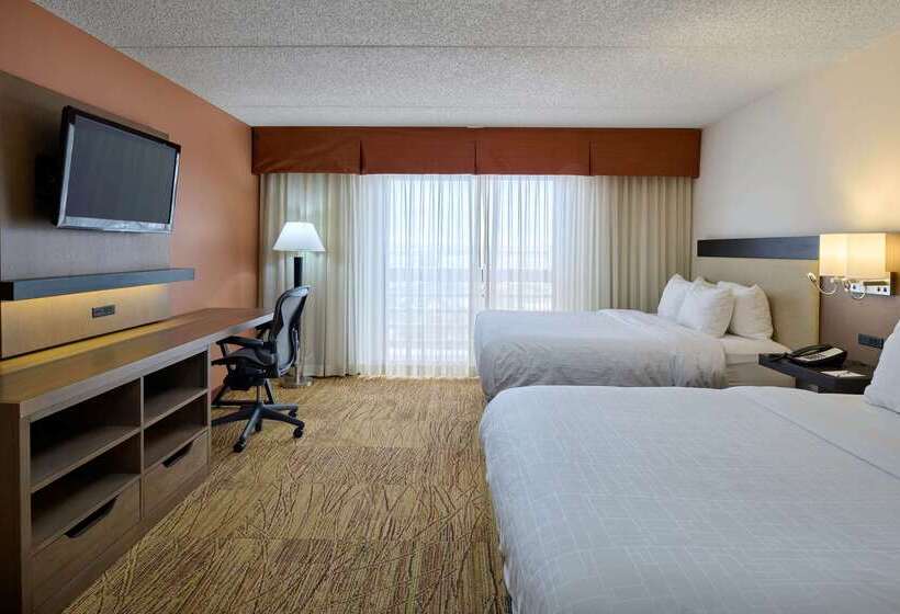 هتل Wyndham El Paso Airport  And Water Park
