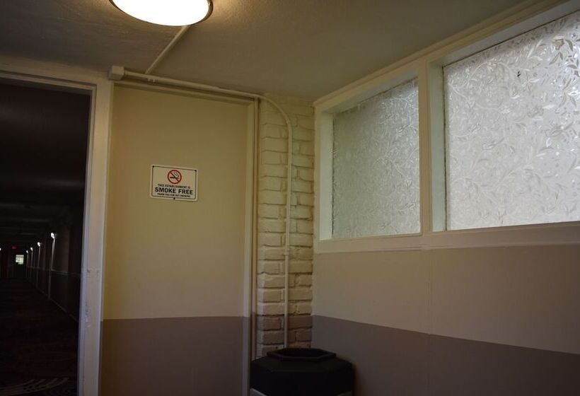 Mho Hotel Bordentown