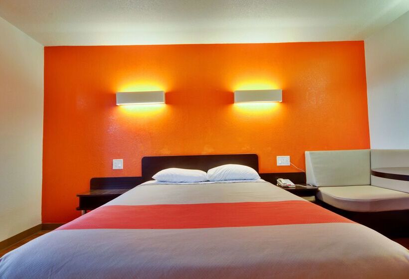 Motel 6 Dallas Fair Park