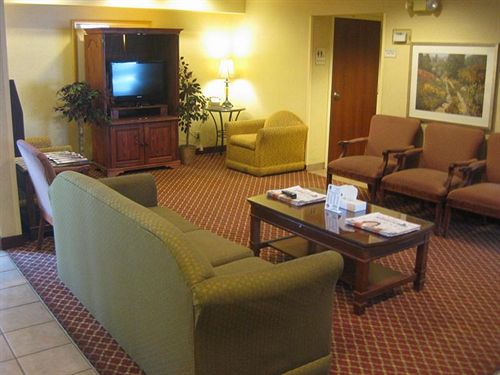 مُتل Econo Lodge Inn And Suites