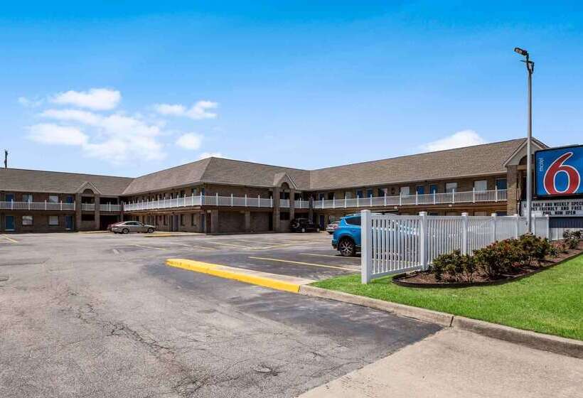 Motel 6 Portsmouth, Va