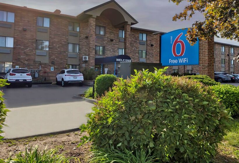 Motel 6milwaukee, Wi  Glendale