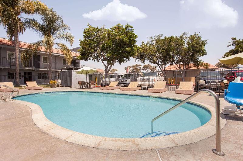 مُتل Studio 6 Suites San Ysidro Ca San Diego South Bay