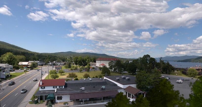 استراحتگاه Fort William Henry