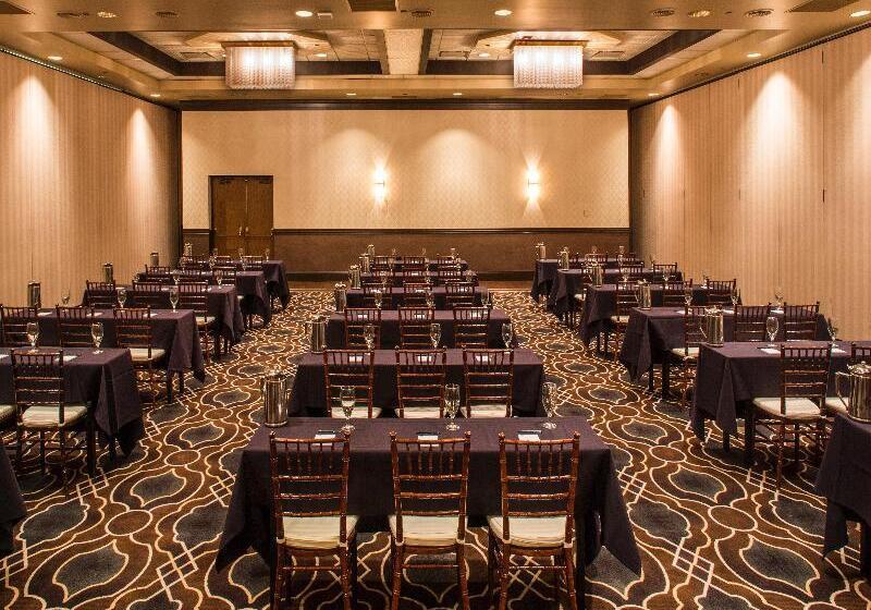 استراحتگاه Golden Nugget Lake Tahoe