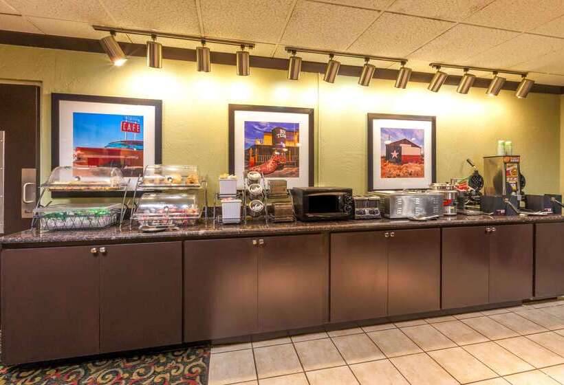 Hotel Baymont By Wyndham Amarillo East