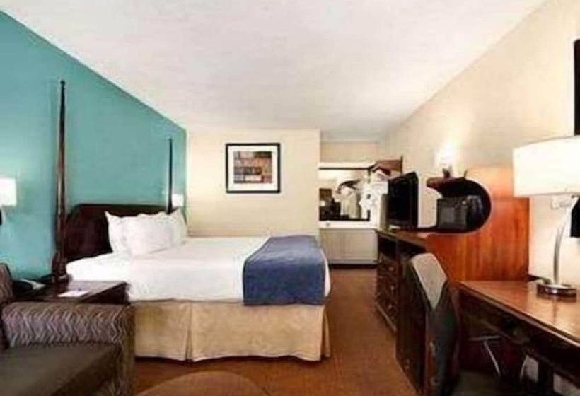 هتل Baymont Inn & Suites Florence By Wyndham