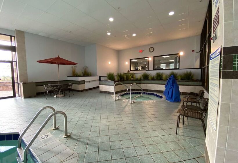 בית מלון כפרי Wyndham Minneapolis South Burnsville